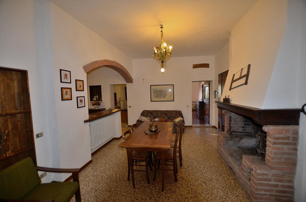 Agriturismo Poggio Ai Grilli Gambassi Terme Phòng bức ảnh